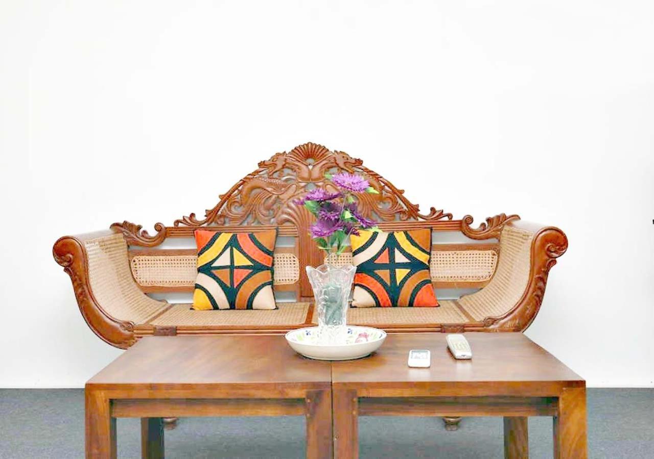 The Beehive Colombo Hotel Екстериор снимка