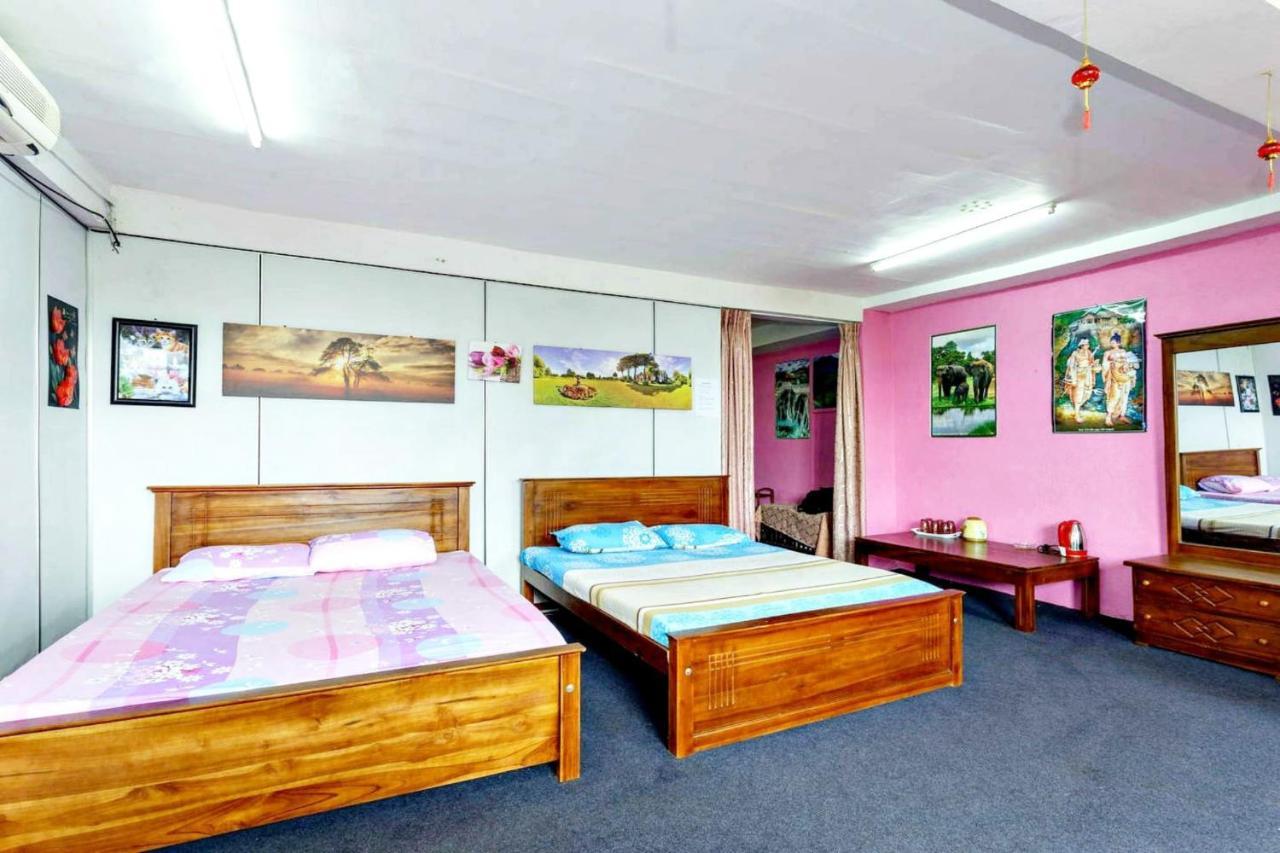 The Beehive Colombo Hotel Екстериор снимка